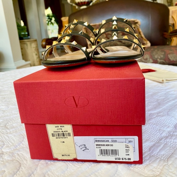 Valentino Garavani Rock Stud Sandals - Picture 3 of 16